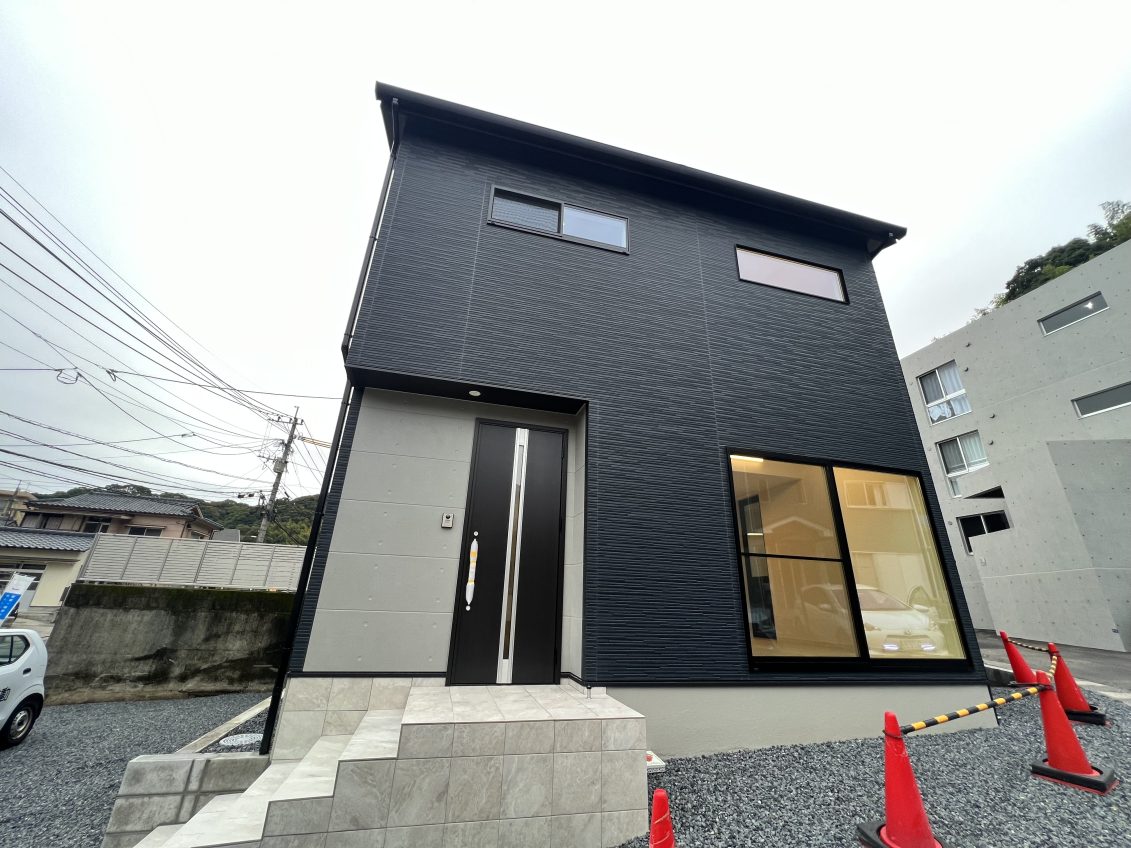 施工事例:リビングの吹き抜けで開放感あふれるお家