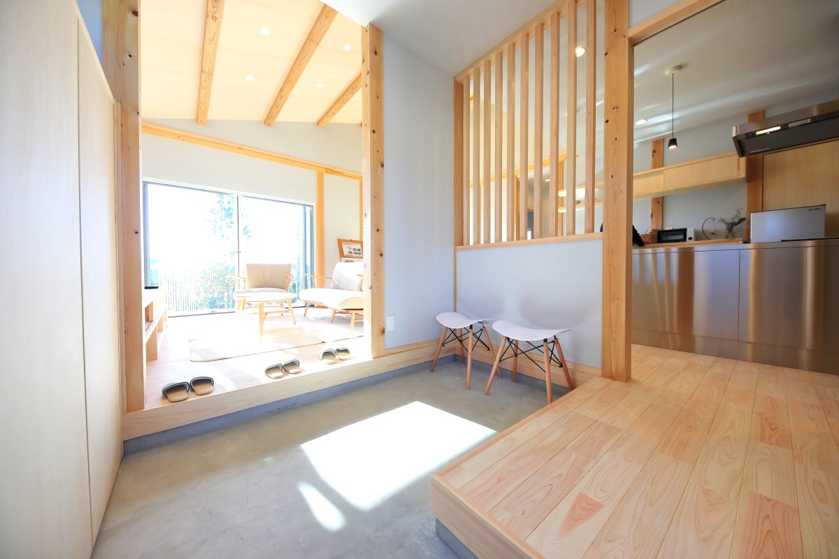 施工事例：本物の素材で叶える、心地よい平屋