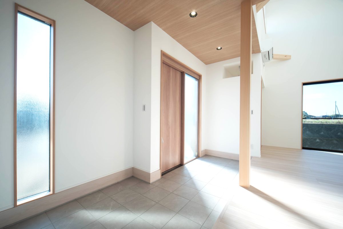 施工事例：光とグレーが織りなす洗練な住まい