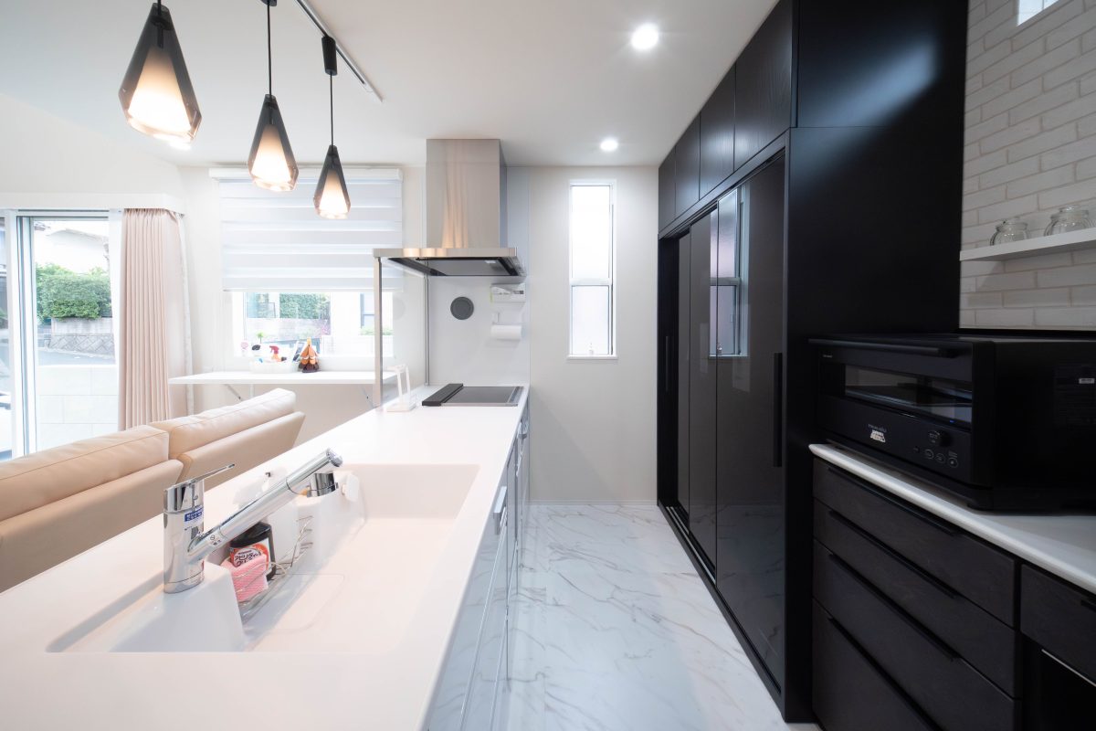 施工事例：日常に華やぎえを添える、シャンデリアのある暮らし