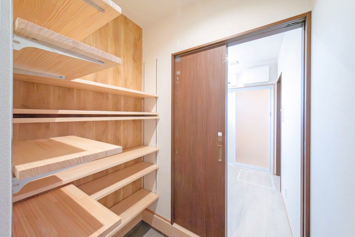 施工事例:サンルームと収納計画が魅力のお家♪